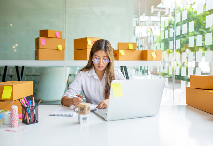 Free Vs Paid Web Hosting Which Is Better For Your E Commerce Site Free Vs Paid Web Hosting Which Is Better For Your E Commerce Site