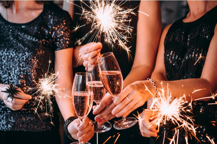 The Ultimate New Year’s Eve Party Wine Guide