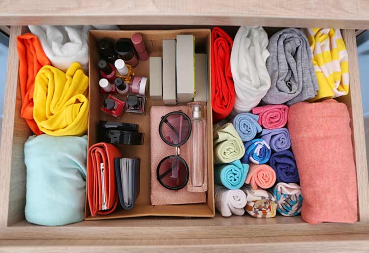 Marie Kondo folding method Marie Kondo folding method