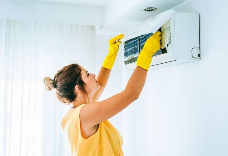 Cleaning Your Air Conditioner