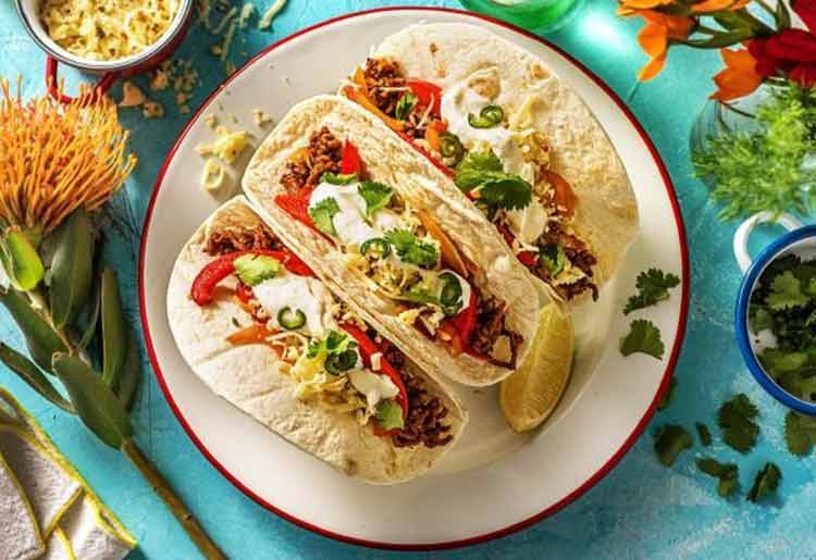 Southwestern Beef Tacos with Bell Pepper, Lime Crema and Pepper Jack Cheese Southwestern Beef Tacos with Bell Pepper, Lime Crema and Pepper Jack Cheese