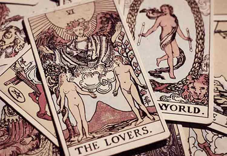 Tarot cards Marriage Prediction & Tarot Readings - Tarot Card Spread