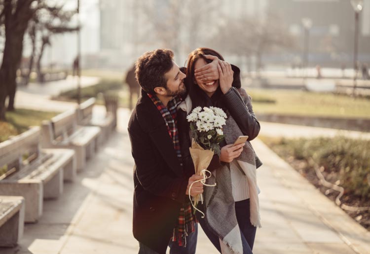 Travel Sites for Valentine's Day Trips Online Travel Sites for Trips Together