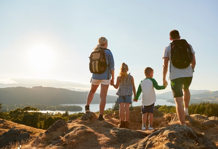 Explore nature with your family 